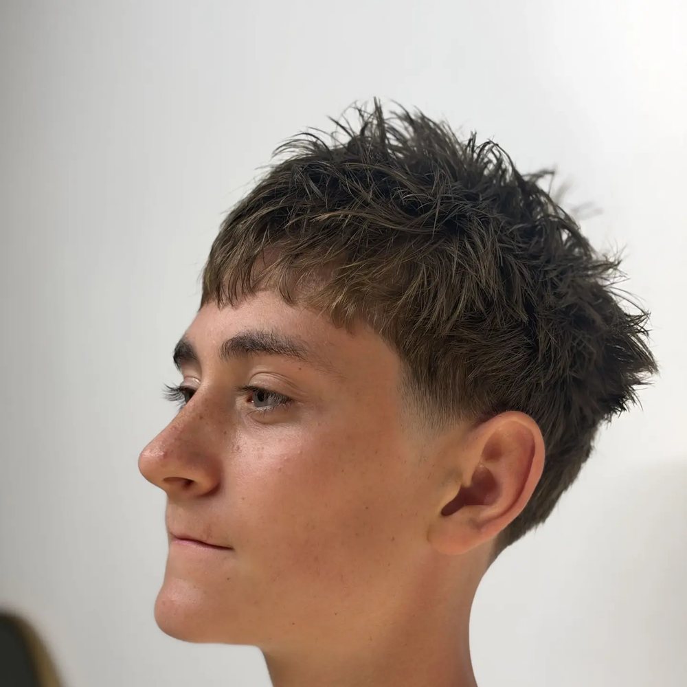 Textured french crop with tapered sides