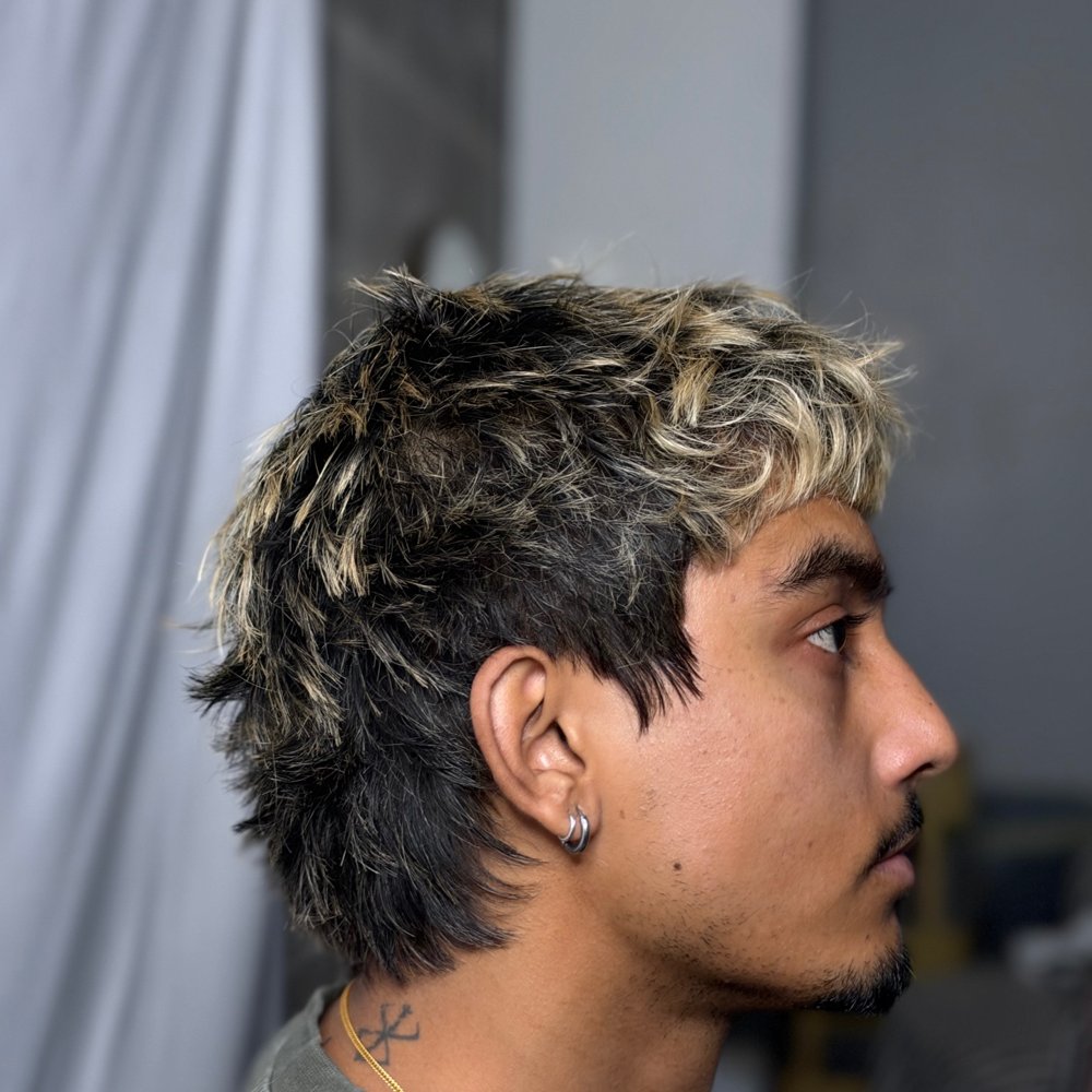 Bleached textured mullet, side profile